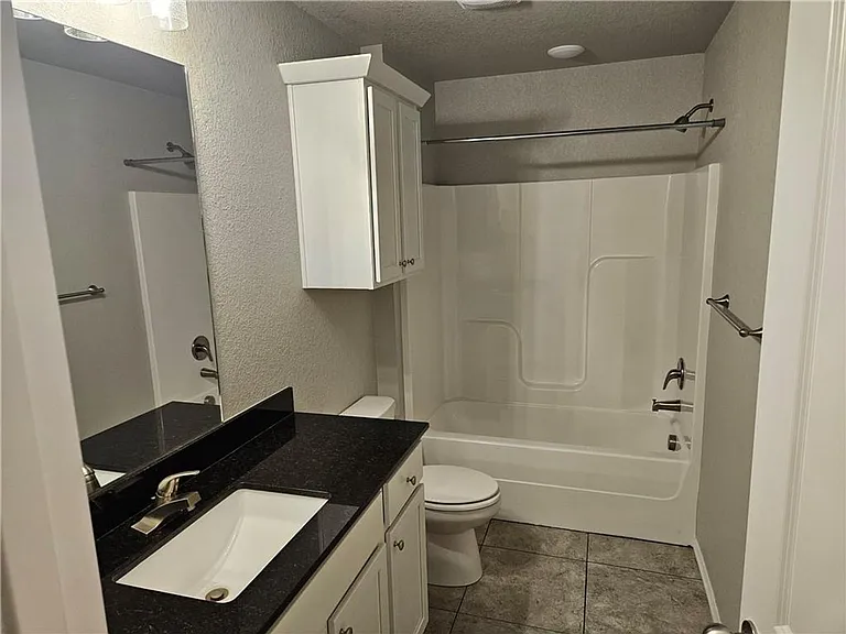 2489 N Brophy Ave — Photo 4