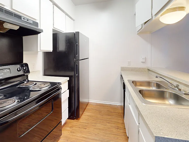 Addison Apartments at the Park — Photo 97