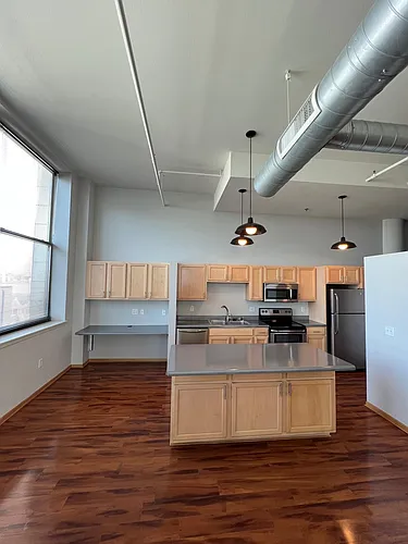 628 N Vel R Phillips Ave #609 Photo 1
