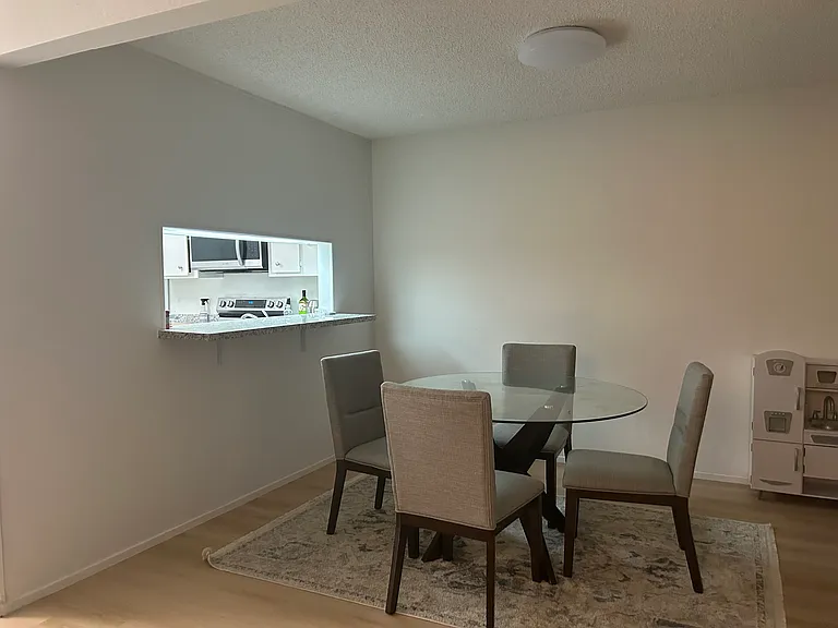16 Coleridge Dr #1 — Photo 14