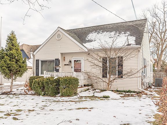 3rd image of 1005 S Wisner St