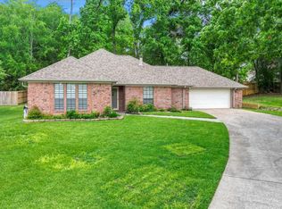 2013 Wickersham Dr, Huntsville, TX 77340