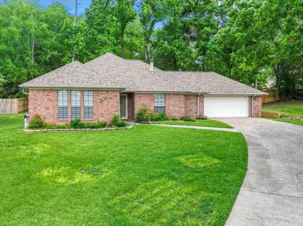 2013 Wickersham Dr, Huntsville, TX 77340