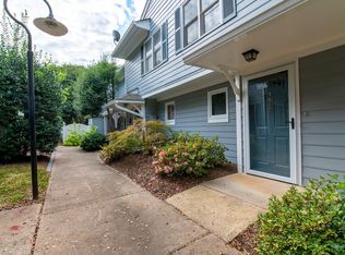 1440 Barton Place Dr, Raleigh, NC 27608