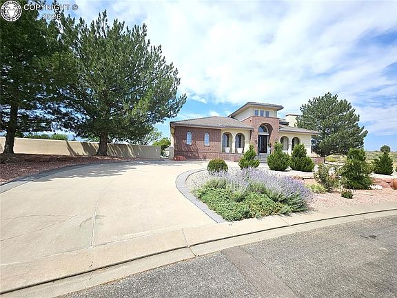 2nd image of 23 Sunrise Mesa Cir