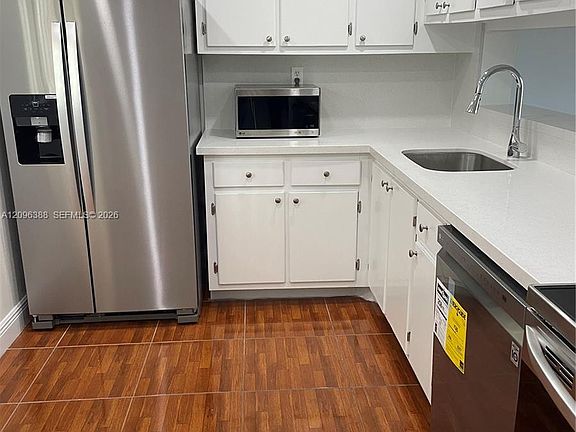 4th image of 8520 SW 133rd Avenue Rd APT 417