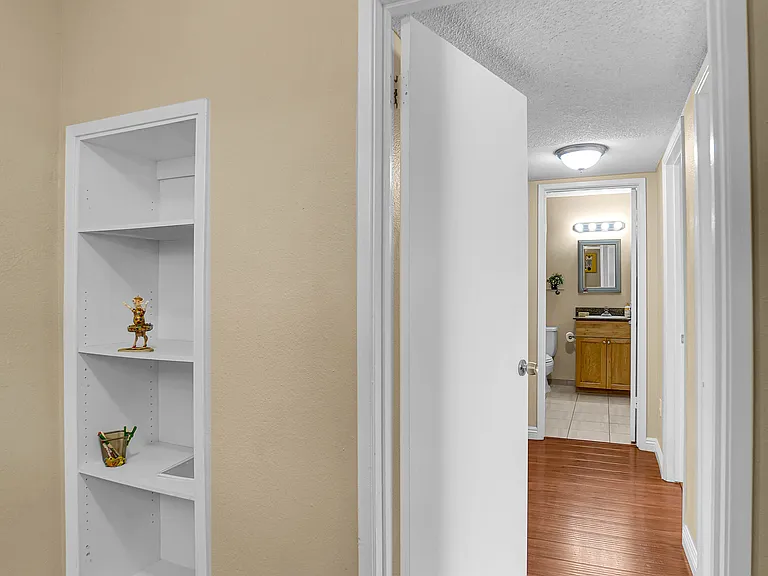 4206-4208 Casa Blanca Ln #4206 — Photo 13