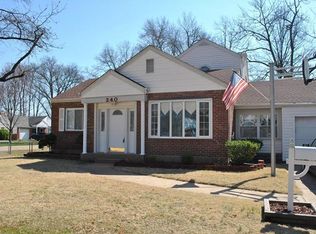 240 Cannonbury Dr, Saint Louis, MO