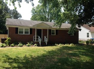 605 Washington Dr, Chesapeake, VA 23322