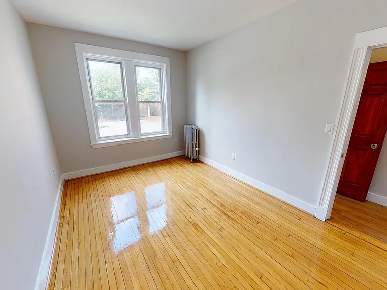 8 Farrington Ave #8A — Photo 28