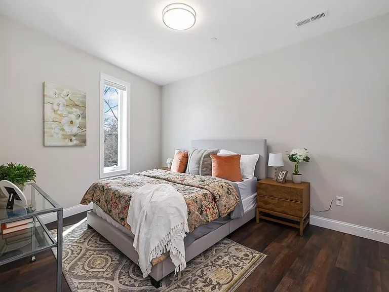 734 South St #3 — Photo 6