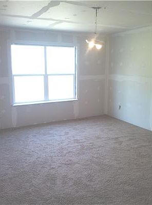 5th image of 609 Hearthstone Dr NW