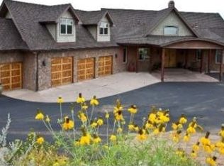 1028 Valley Rd, Littleton, CO 80124