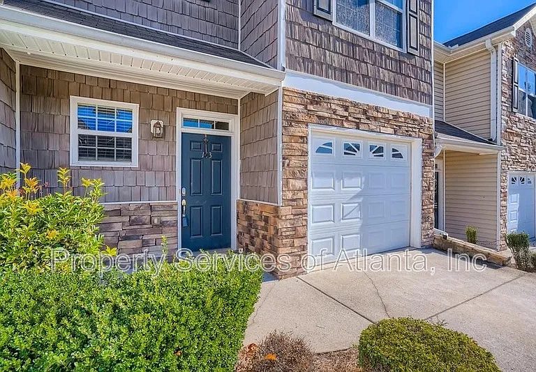 143 Linton Dr — Photo 2