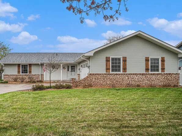 1120 Seminole Dr, Crown Point, IN 46307