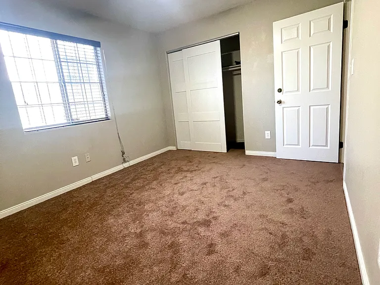 3035 S Palm Grove Ave #3035 — Photo 7