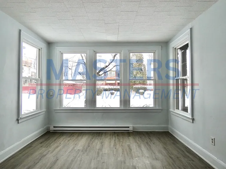 425 Boston Pl — Photo 3