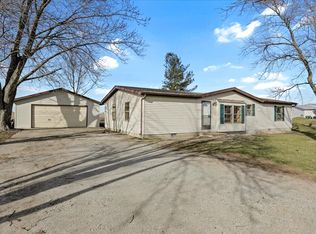 308 W Monroe St, Philo, IL 61864