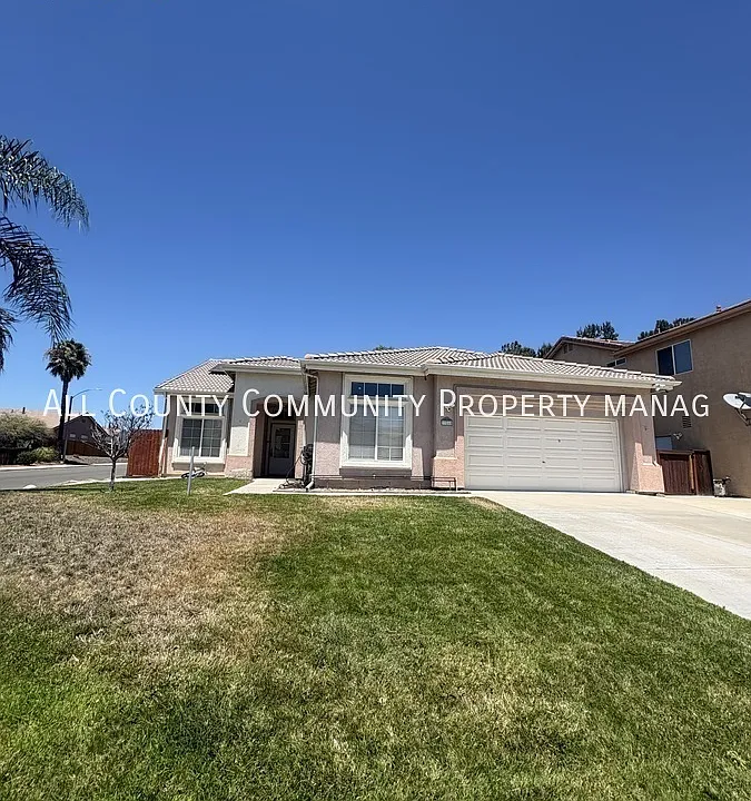 39560 Bonaire Way