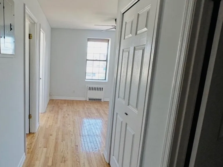 890 W Beech St #1D — Photo 8