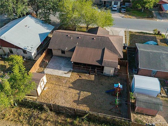 2nd image of 536 Webb St