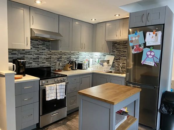 2924 Valleyvista Dr, Coquitlam, BC V3E 2P3