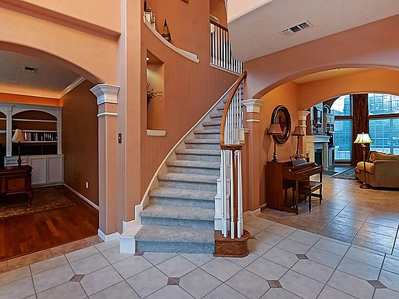 4th image of 17011 Preston Springs Dr