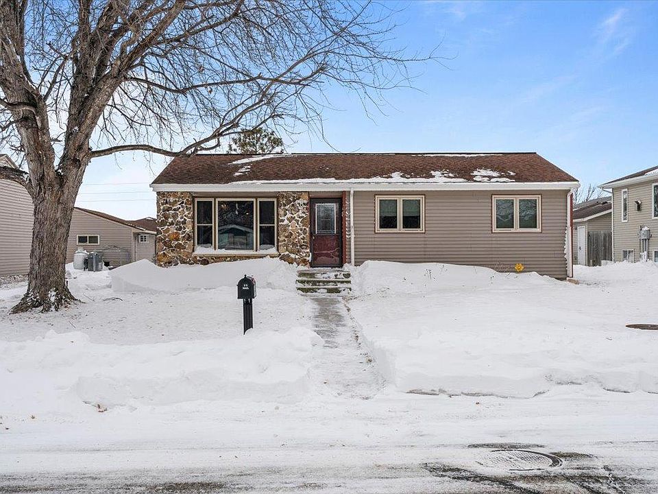 1st image of 729 5th St S