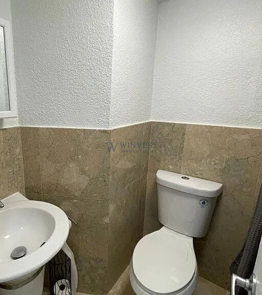 150 SW 10th St #2 — Photo 7
