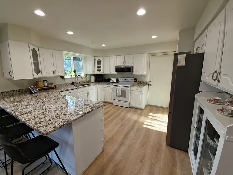 1320 N 600 W — Photo 5