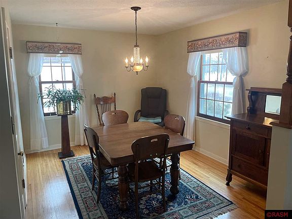 5th image of 317 College Ave