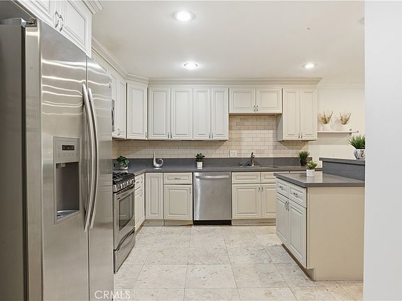 5th image of 4189 Vineland Ave 111 #111