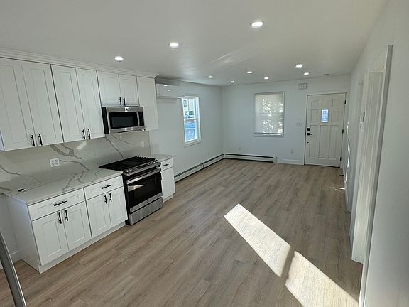 5th image of 31 East Ave APT 1