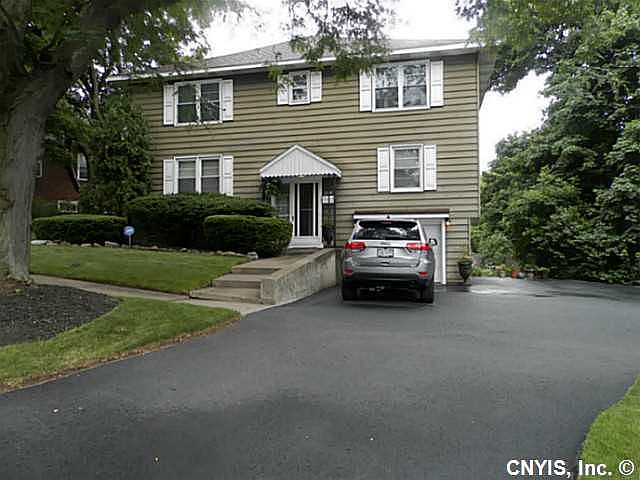1st image of 218 Sherwood Ave