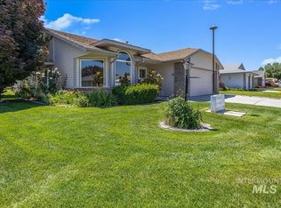 8251 W Echo Falls Ln, Garden City, ID 83714