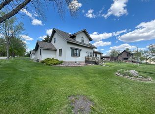 249 W Sorenson Ave, Appleton, MN 56208