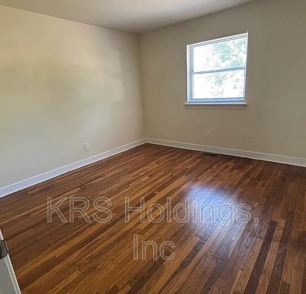 5238 Goolsby Ct N — Photo 8