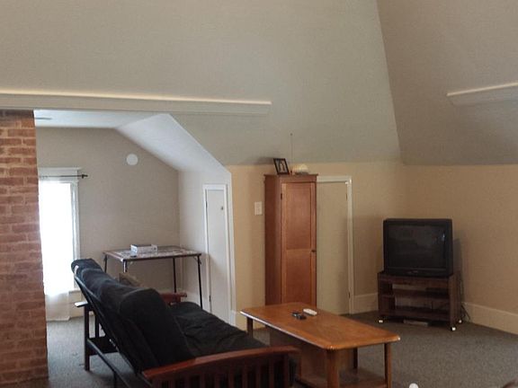 Living Room (3rd floor)