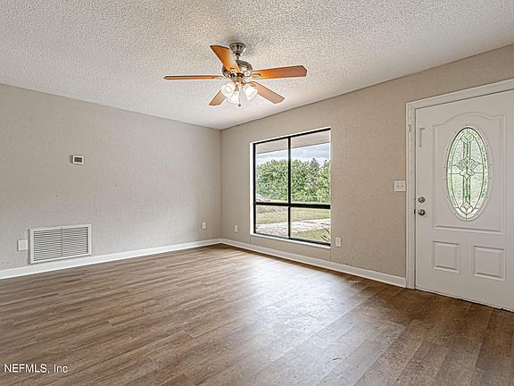 3rd image of 259 HARBOR Drive