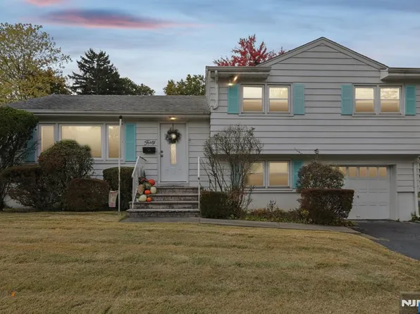 40 Haines Ave, Emerson, NJ 07630