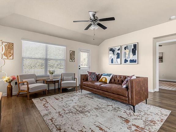 2nd image of 11100 Dawes Pl