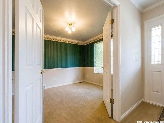 5th image of 1377 E Stillwood Dr
