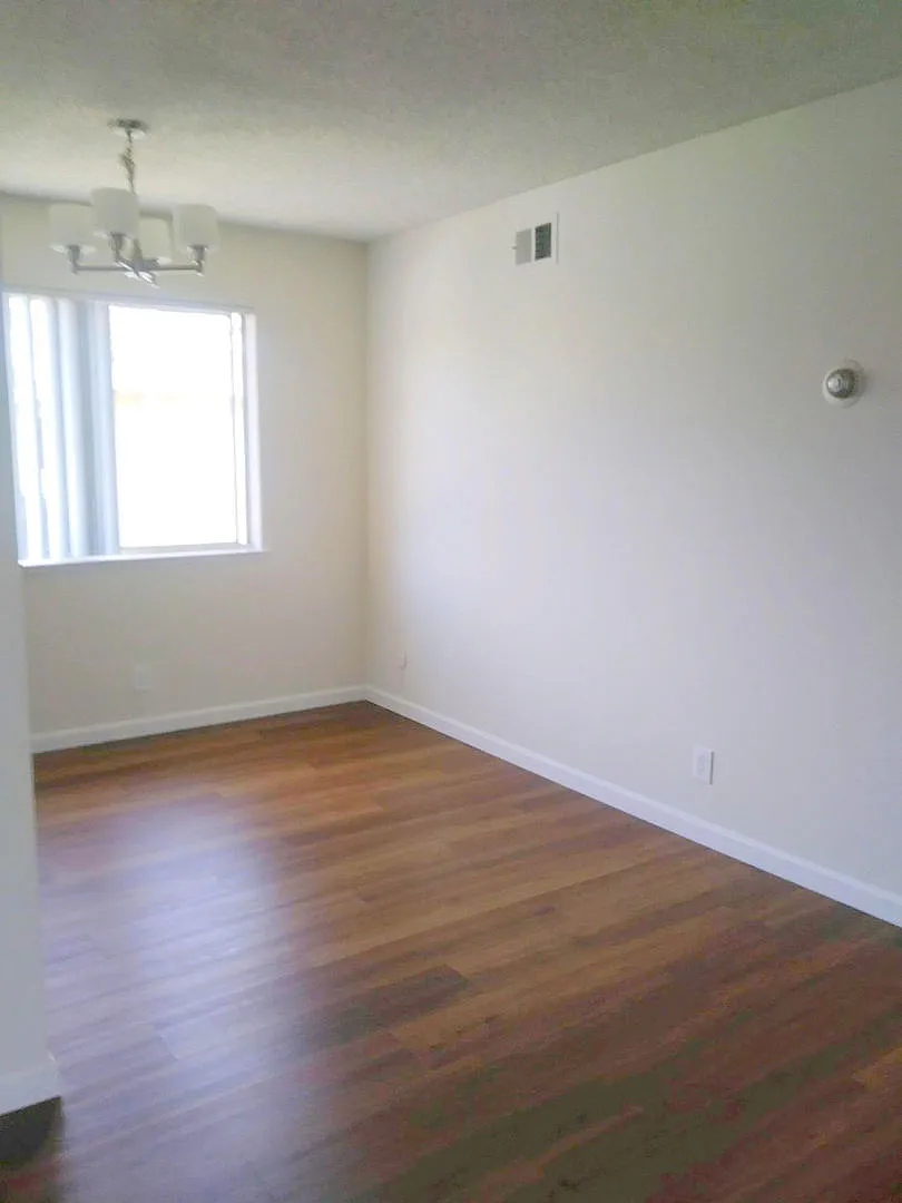 Homestead Apartments — Photo 3