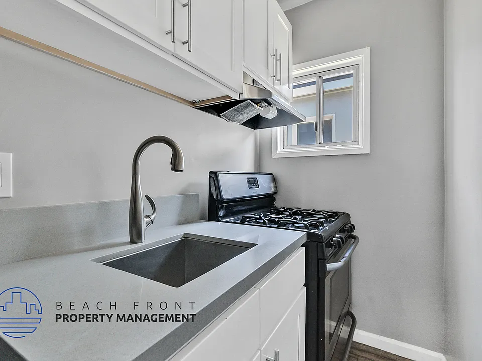 5441,43,51 E 2nd St.
