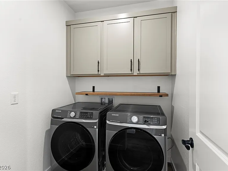633 Infinity Ridge St — Photo 17