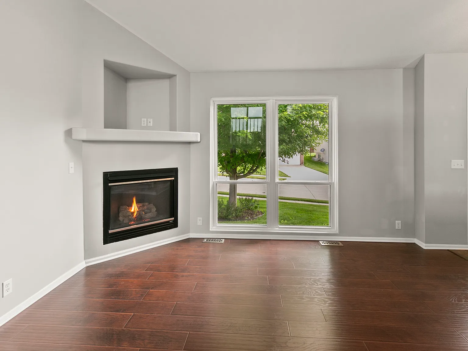 2 bed, 1443 sqft, $2,000 — Photo 1