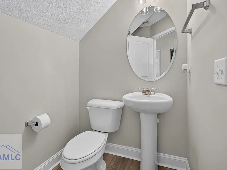929 Abode Ave — Photo 4