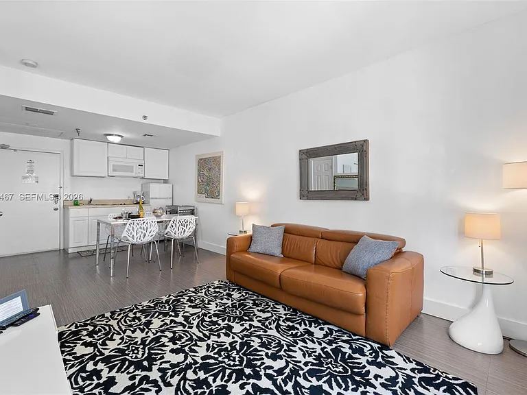 530 Ocean Dr #108 — Photo 10