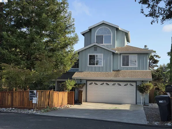 2825 Hillcrest Ave, Hayward, CA 94542