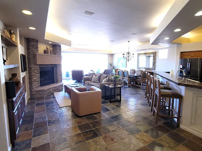 2255 N Tuweap Dr #37 — Photo 3